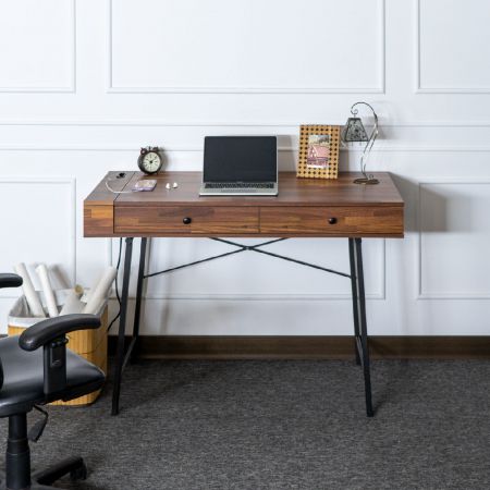 Taking into account the user's leg extension space, the drawer can only be designed to a depth of about 7 cm.